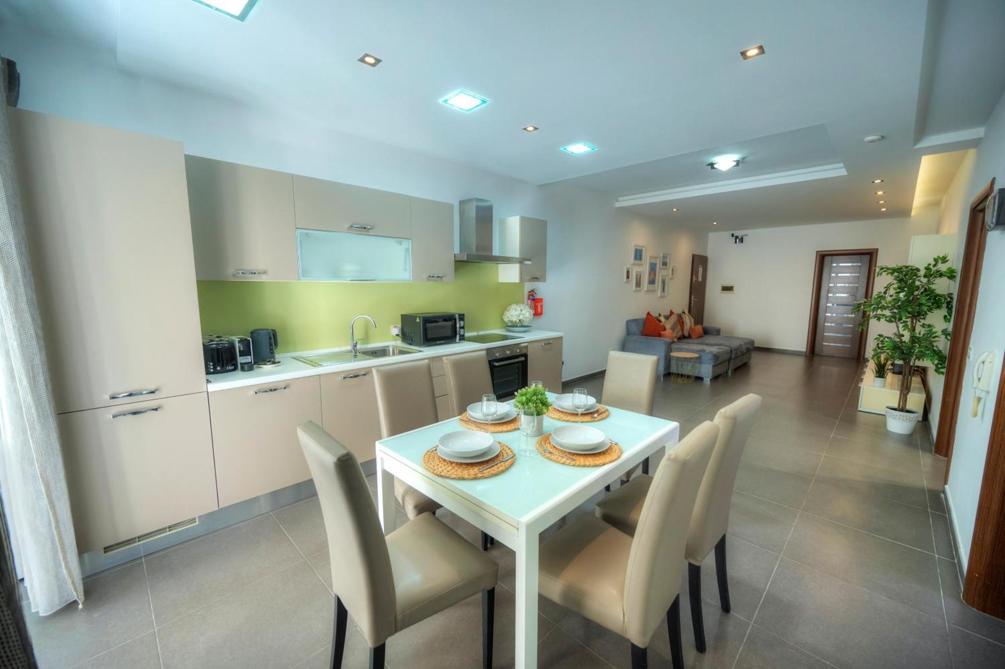 Bright & Large 2Bedrooms In Sliema Center Mpor1-1 Bagian luar foto