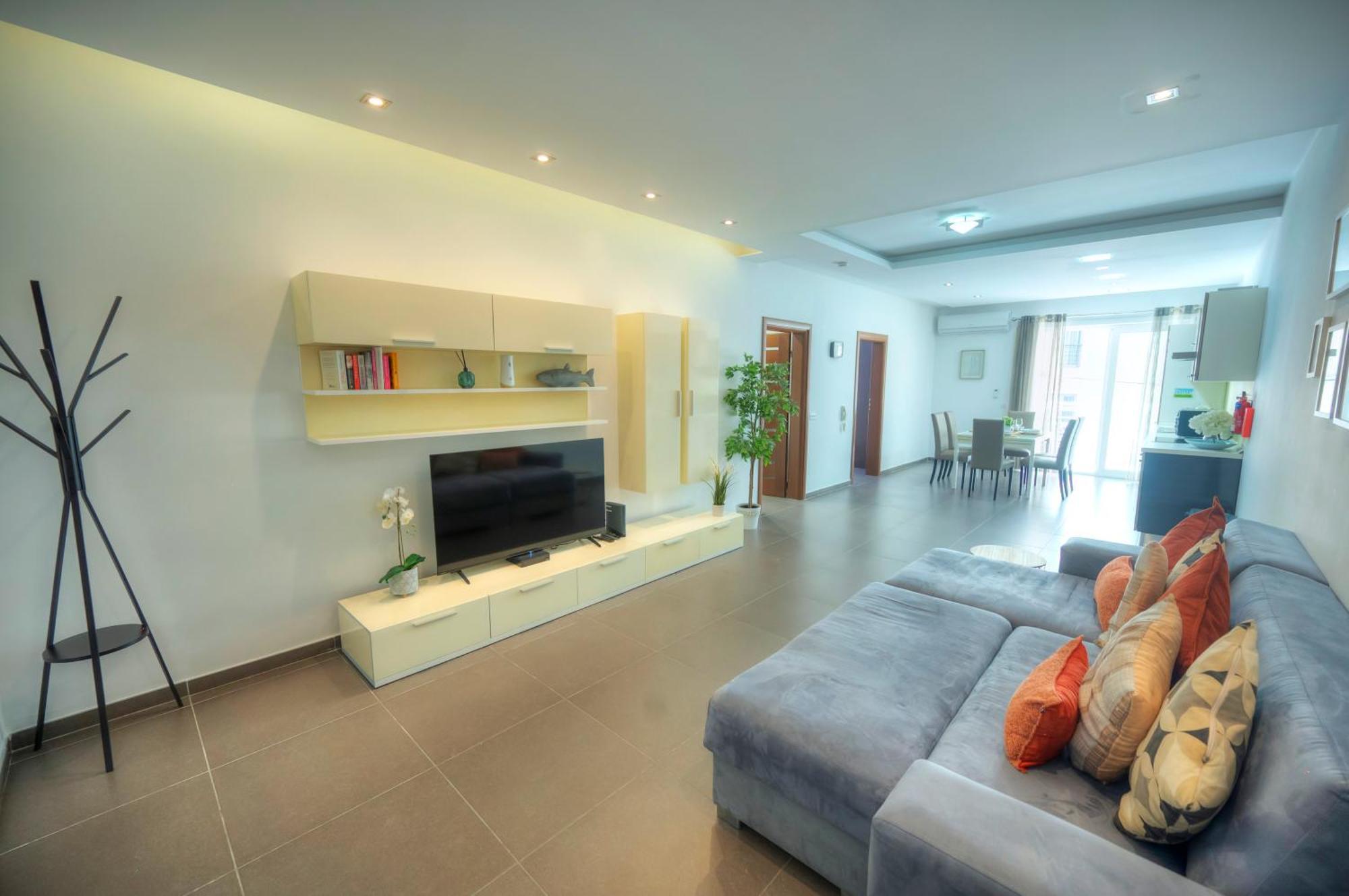 Bright & Large 2Bedrooms In Sliema Center Mpor1-1 Bagian luar foto
