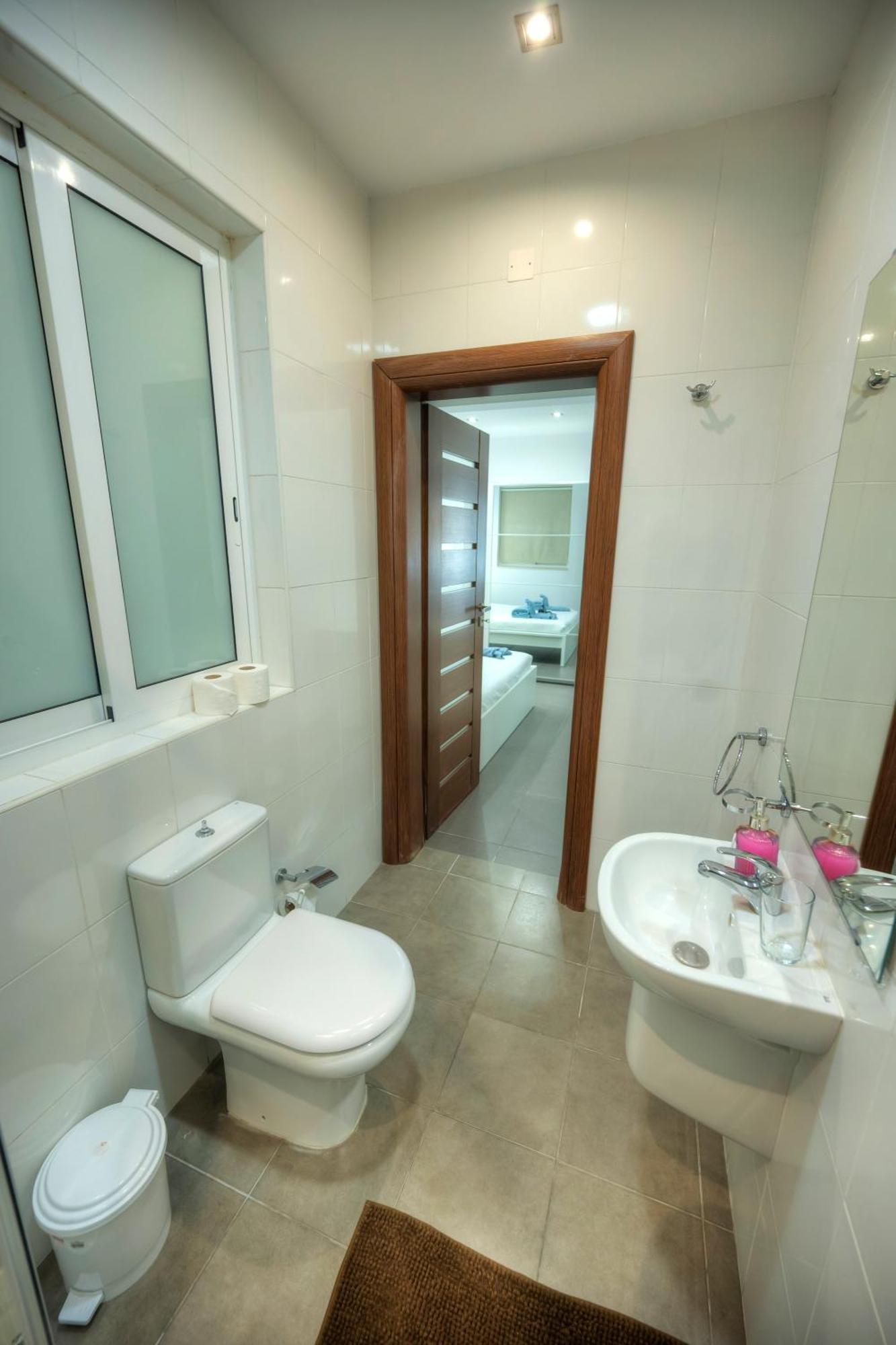 Bright & Large 2Bedrooms In Sliema Center Mpor1-1 Bagian luar foto