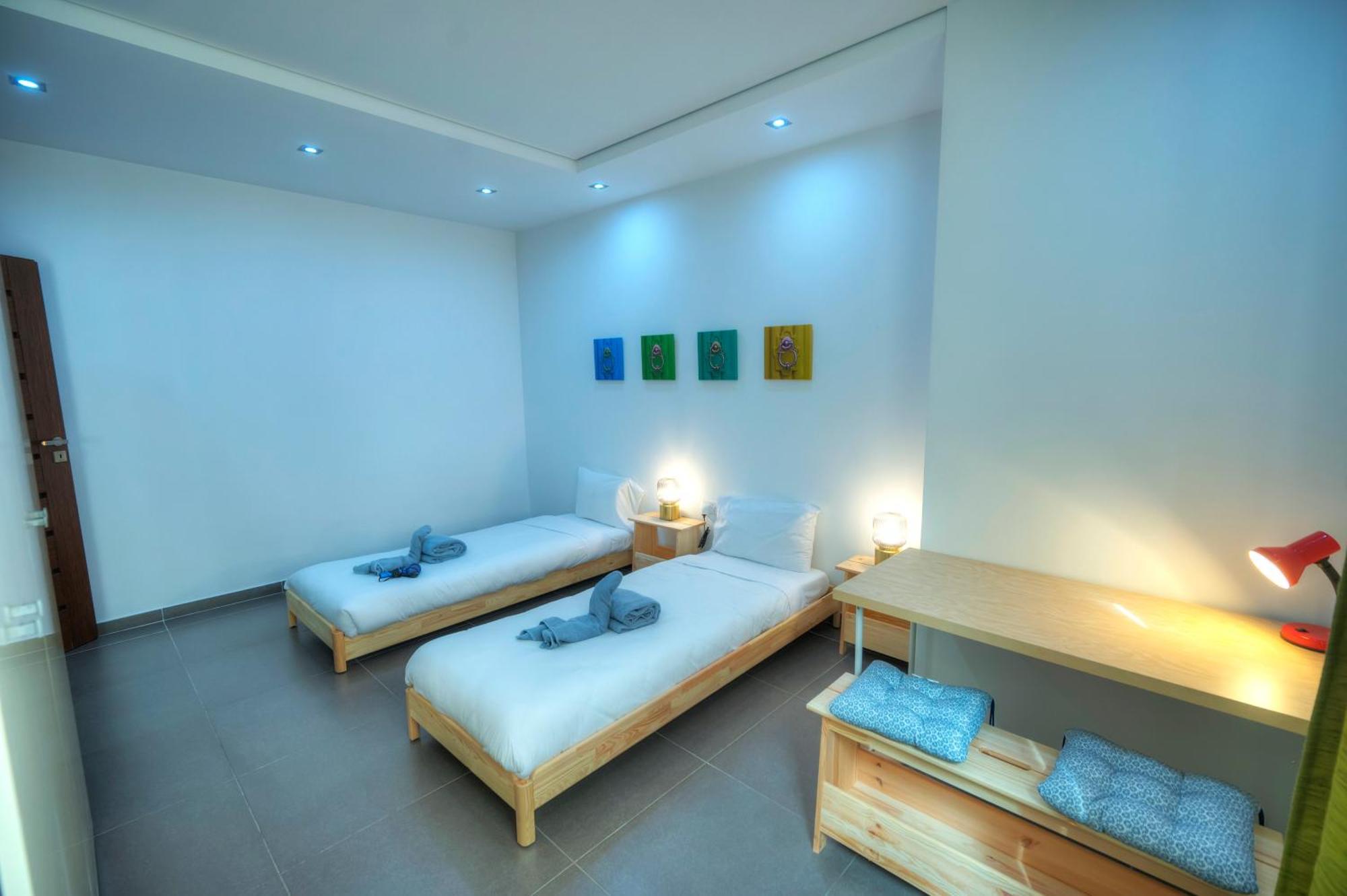 Bright & Large 2Bedrooms In Sliema Center Mpor1-1 Bagian luar foto