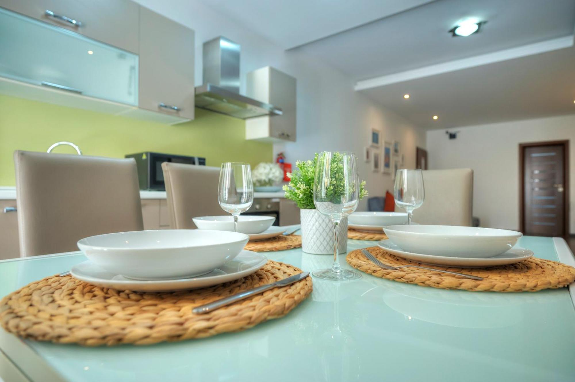 Bright & Large 2Bedrooms In Sliema Center Mpor1-1 Bagian luar foto
