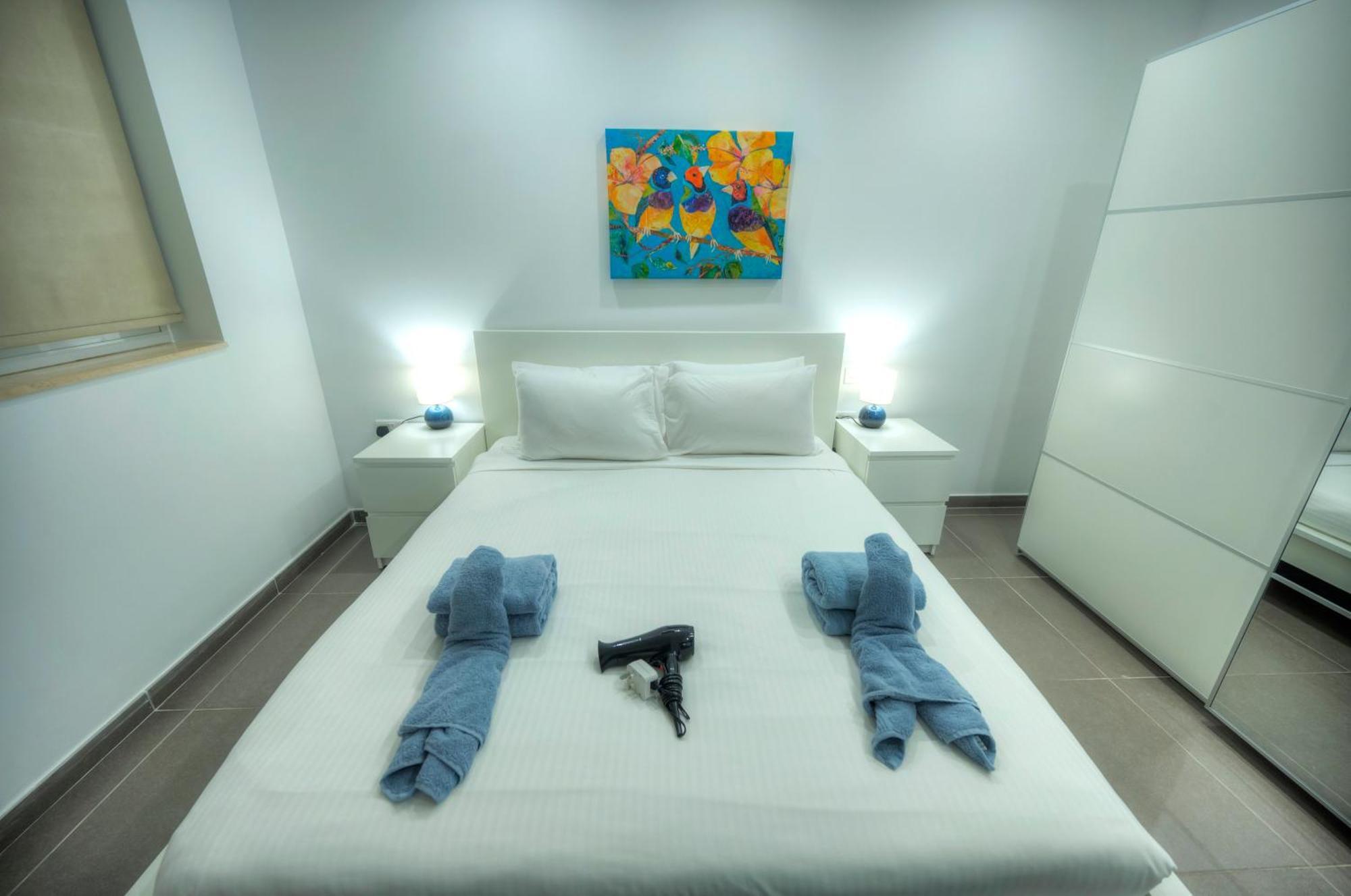 Bright & Large 2Bedrooms In Sliema Center Mpor1-1 Bagian luar foto