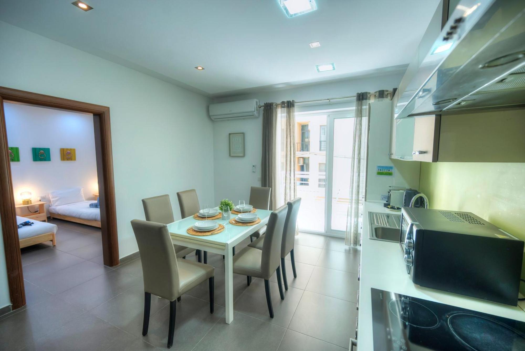 Bright & Large 2Bedrooms In Sliema Center Mpor1-1 Bagian luar foto